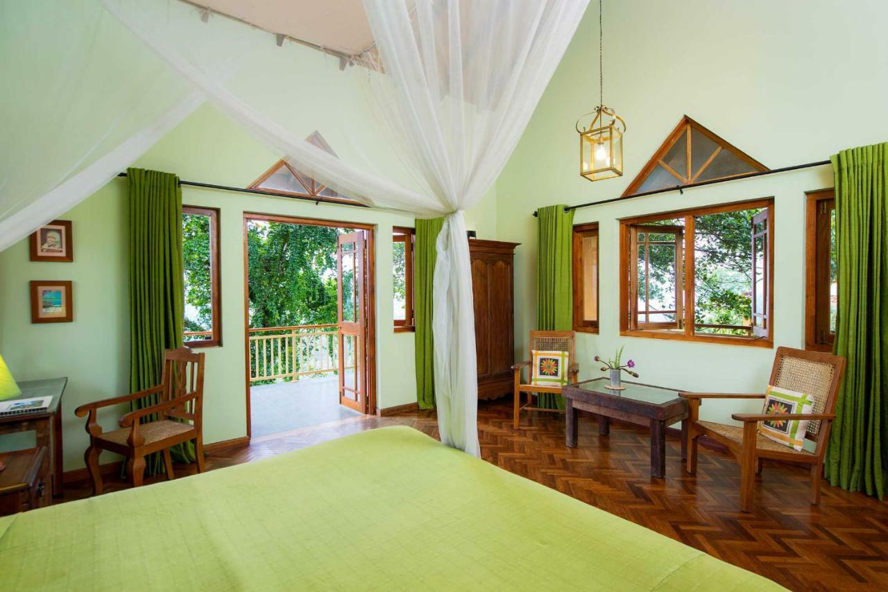 Villa Rosa Канди Екстериор снимка