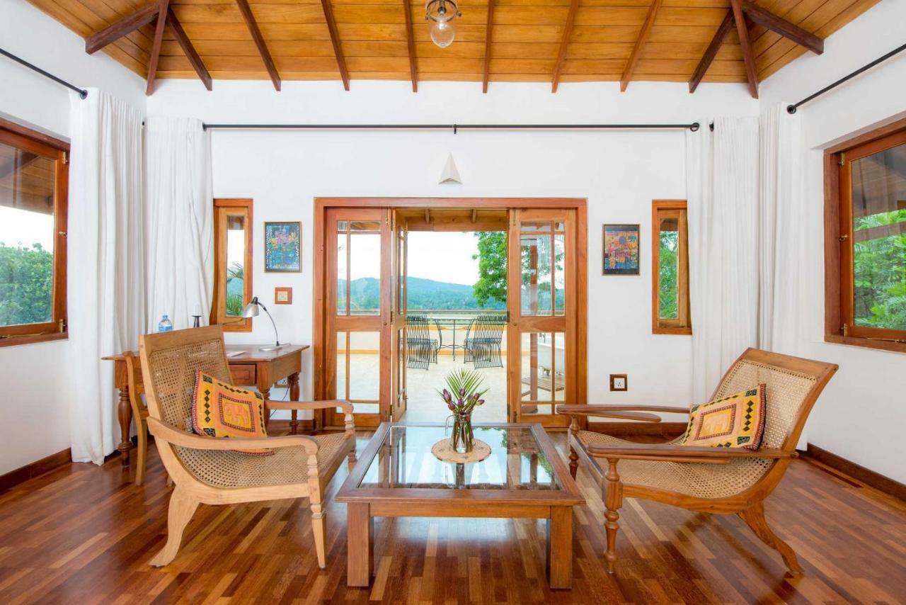Villa Rosa Канди Екстериор снимка