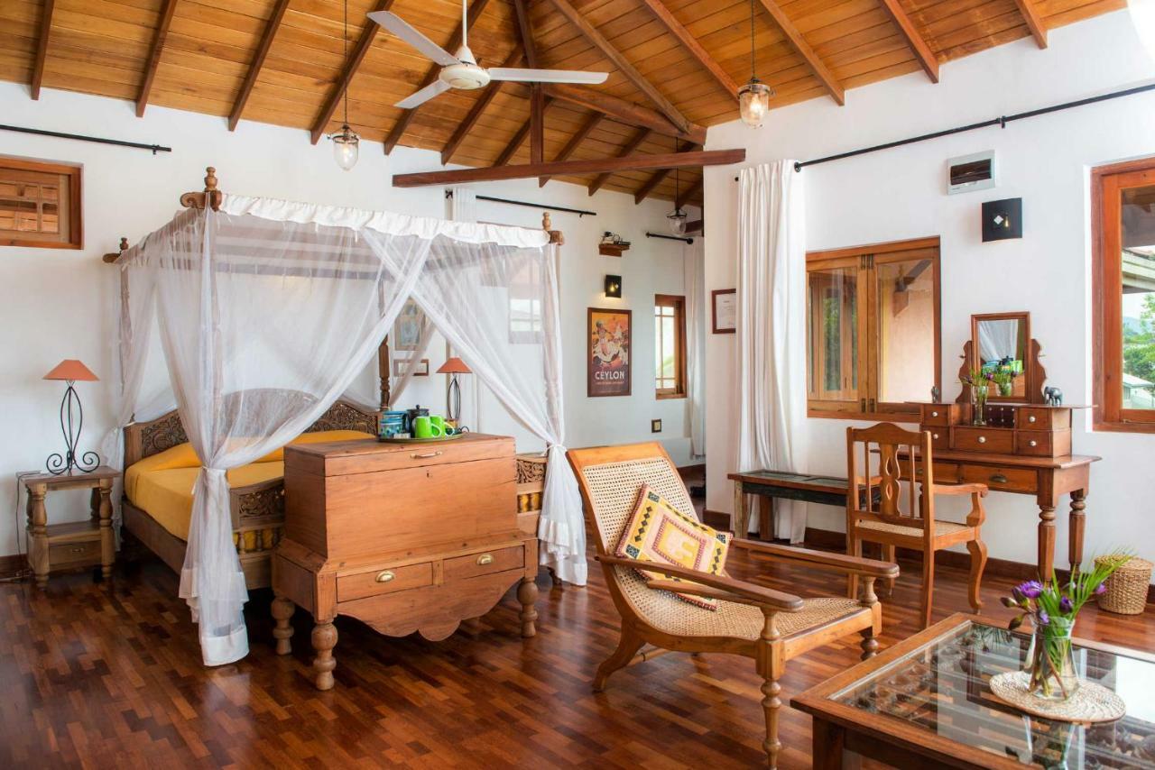 Villa Rosa Канди Екстериор снимка