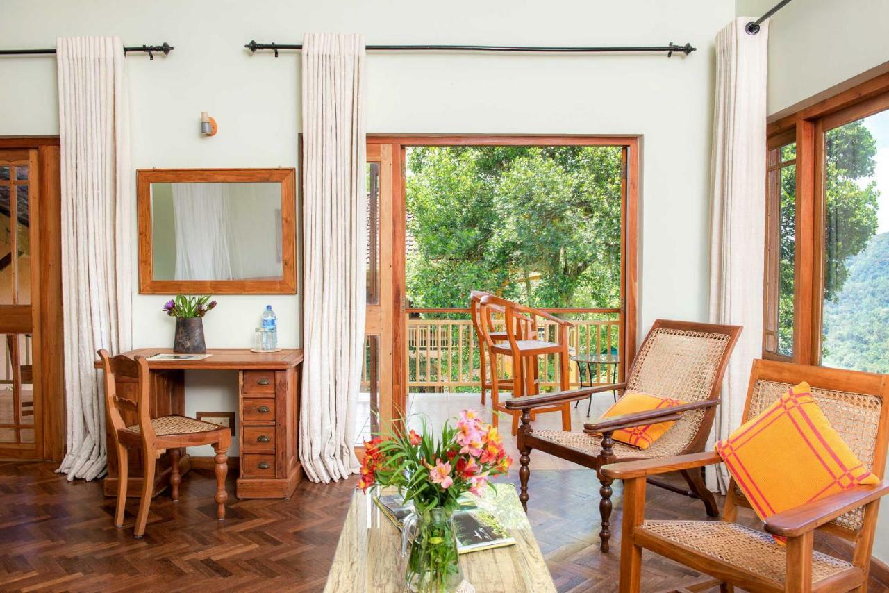 Villa Rosa Канди Екстериор снимка